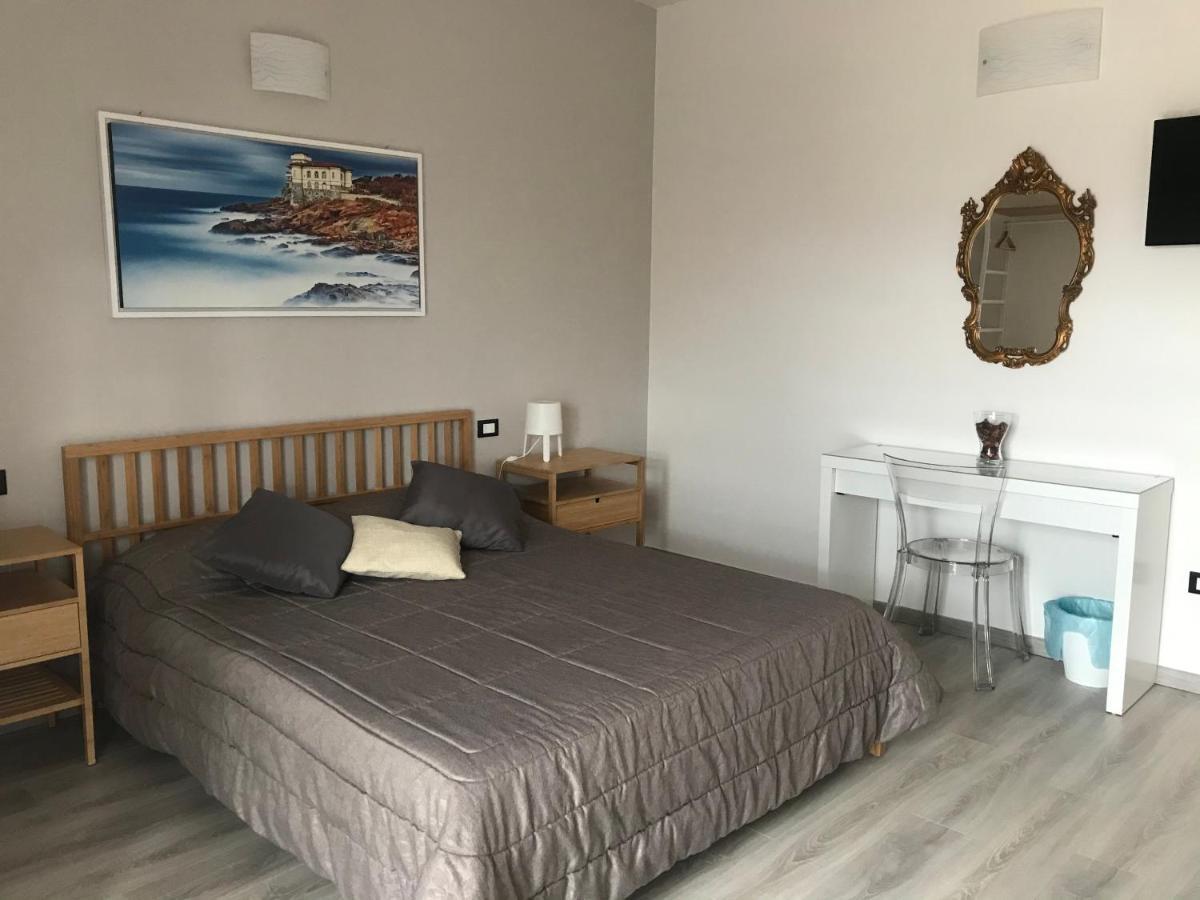ホテル Attico Livorno Bed & Relax エクステリア 写真