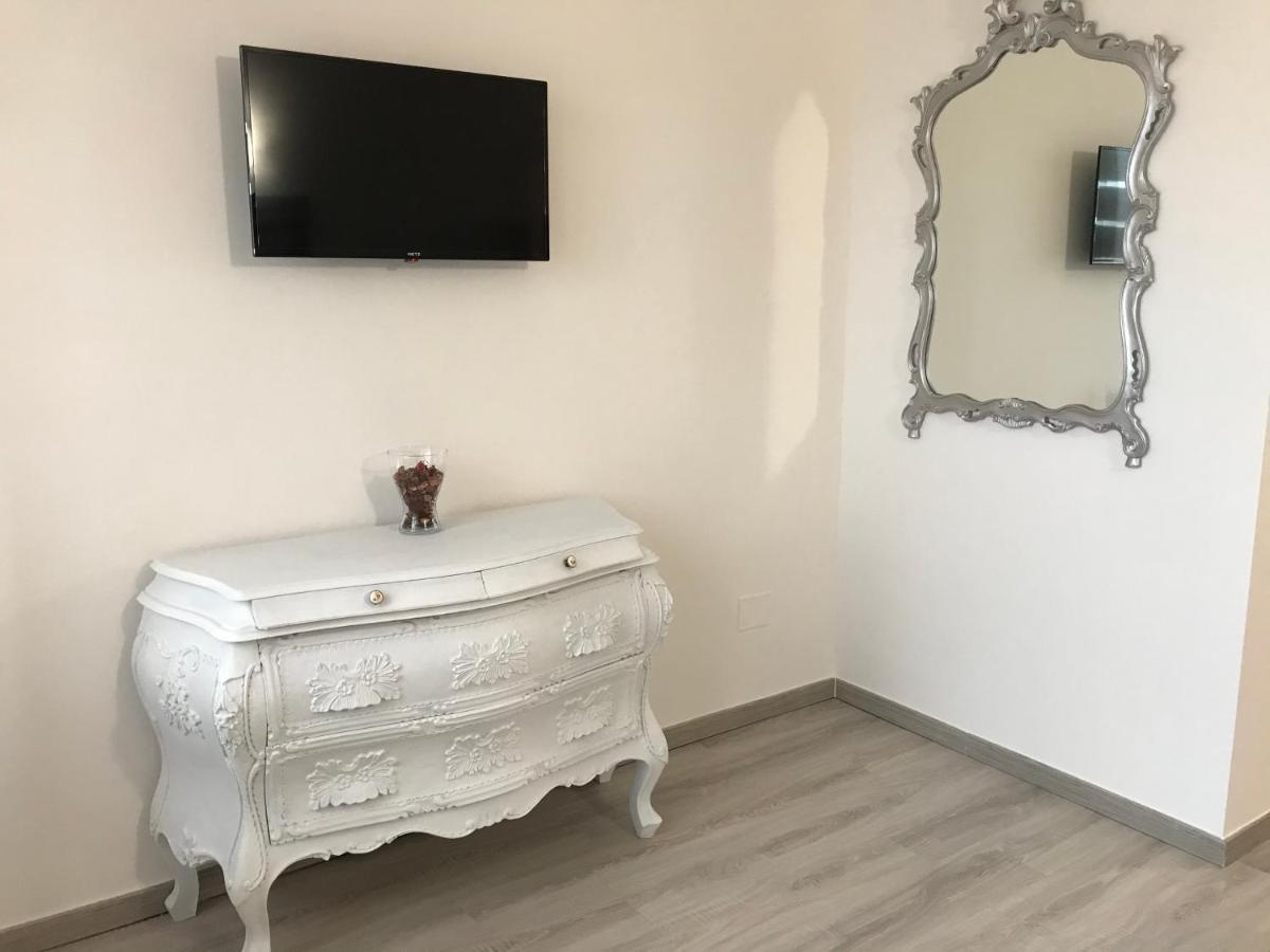 ホテル Attico Livorno Bed & Relax エクステリア 写真