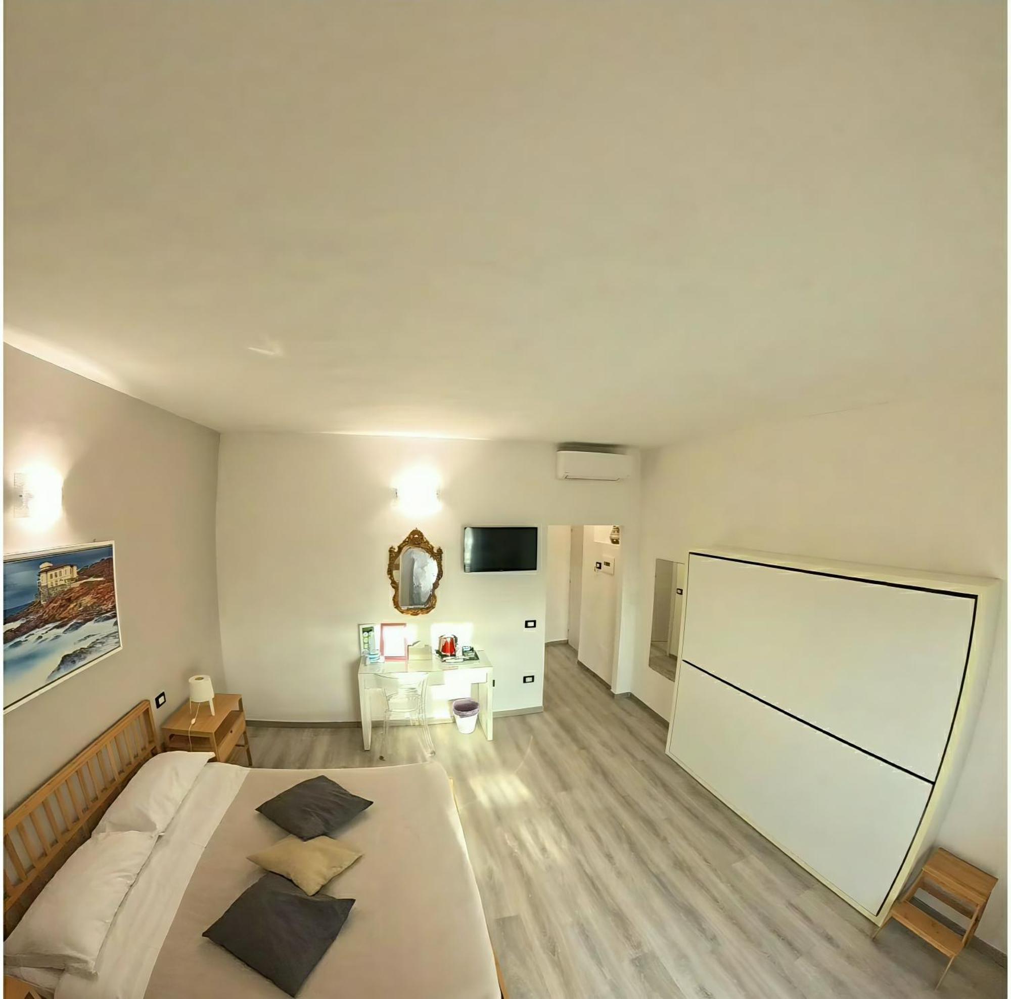 ホテル Attico Livorno Bed & Relax エクステリア 写真